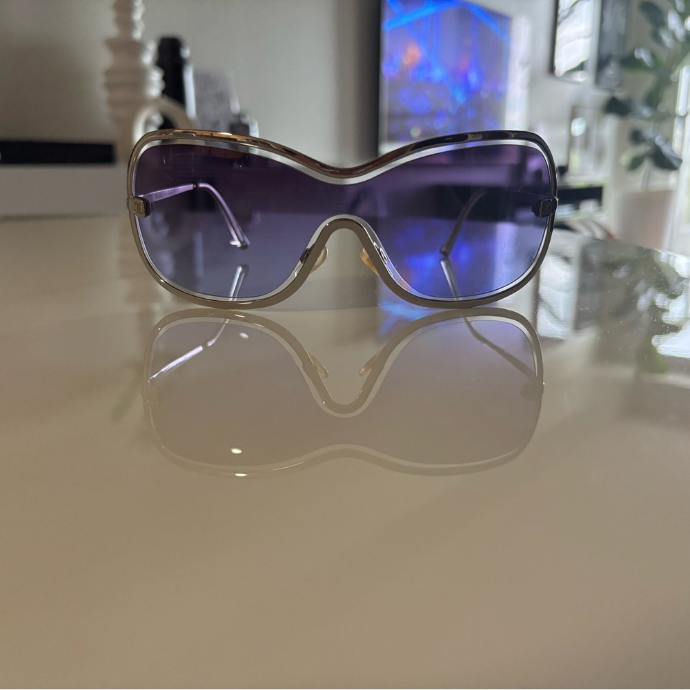 CHANEL  Sunglasses